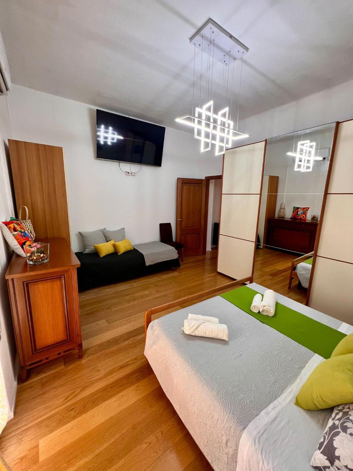 Casa Vacanze 5 Terre Express La Spezia Exteriör bild